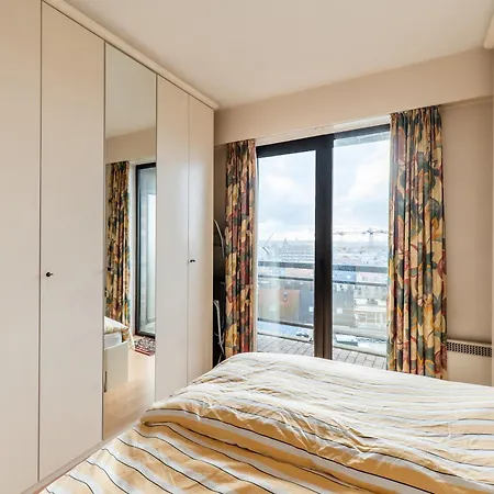 Charming 2-bedroom With Spacious Sun Terrace T208 Apartament