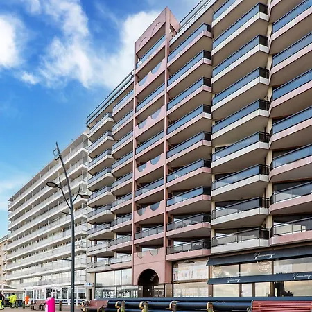 Charming 2-bedroom With Spacious Sun Terrace T208 *