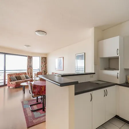 Charming 2-bedroom With Spacious Sun Terrace T208 Apartament